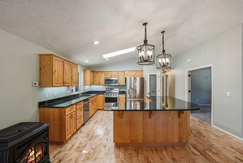 Tiny photo for 52220 Dorrance Meadow Road, La Pine, OR 97739 (MLS # 220218072)