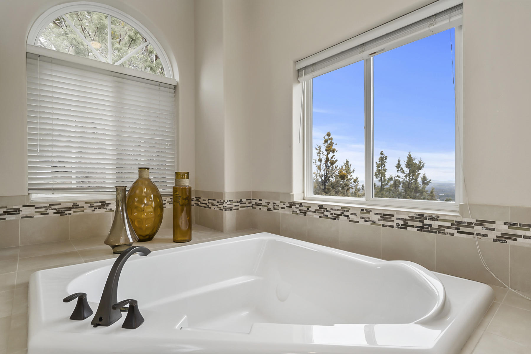 Awbrey Butte - Residential