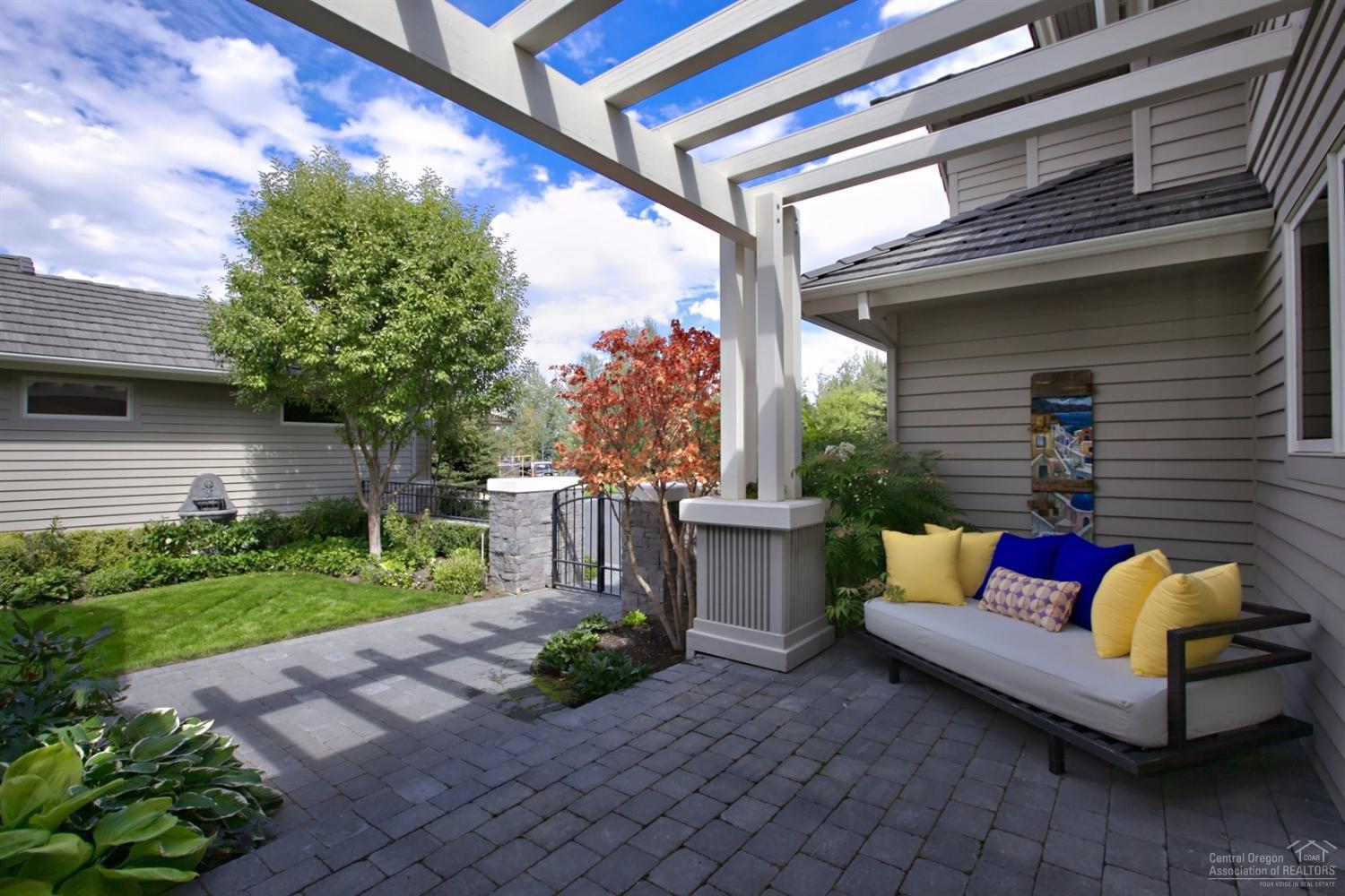 Broken Top - Residential