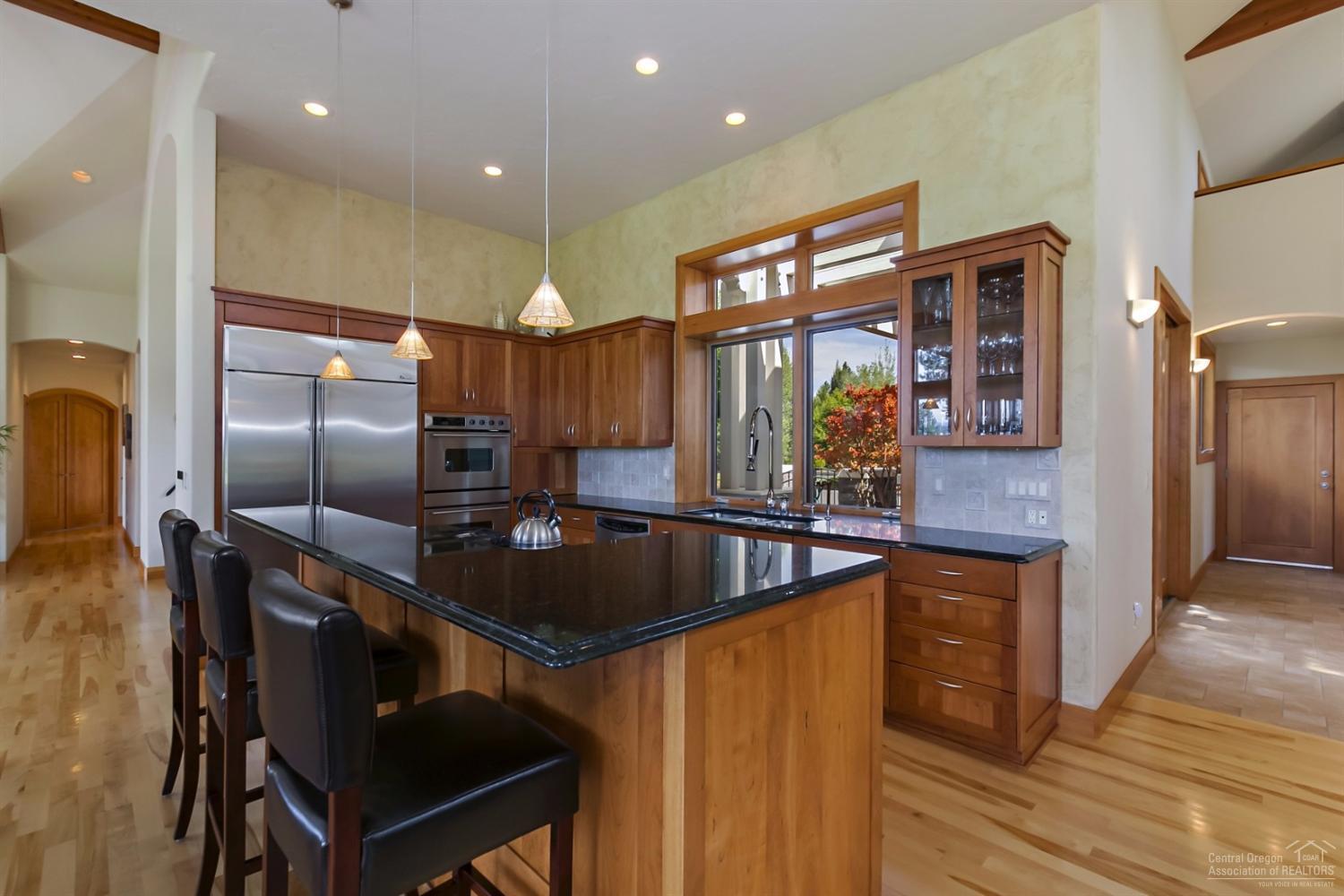 Broken Top - Residential