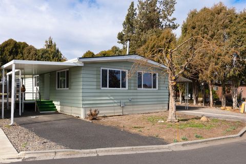 2633 SW Obsidian Avenue UNIT 9 Redmond OR 97756