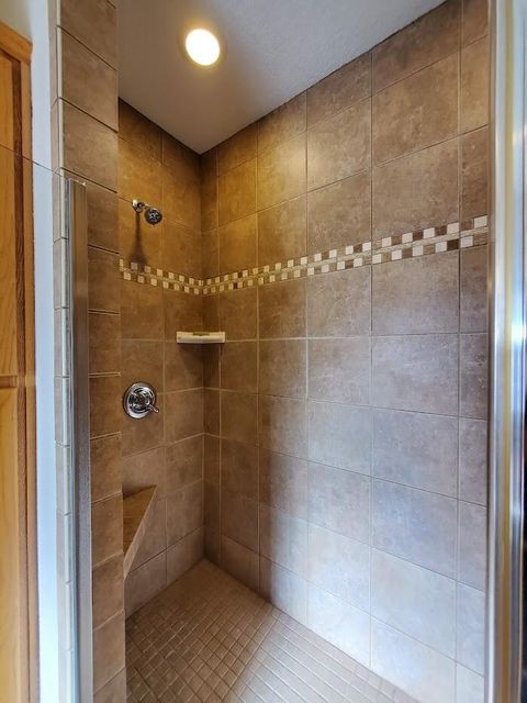 Tiny photo for 10809 Washburn Way, Klamath Falls, OR 97603 (MLS # 220213057)