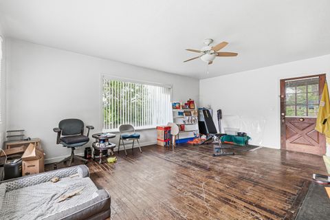 Tiny photo for 868 NE A Street, Grants Pass, OR 97526 (MLS # 220219276)