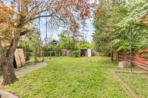 Tiny photo for 868 NE A Street, Grants Pass, OR 97526 (MLS # 220219276)