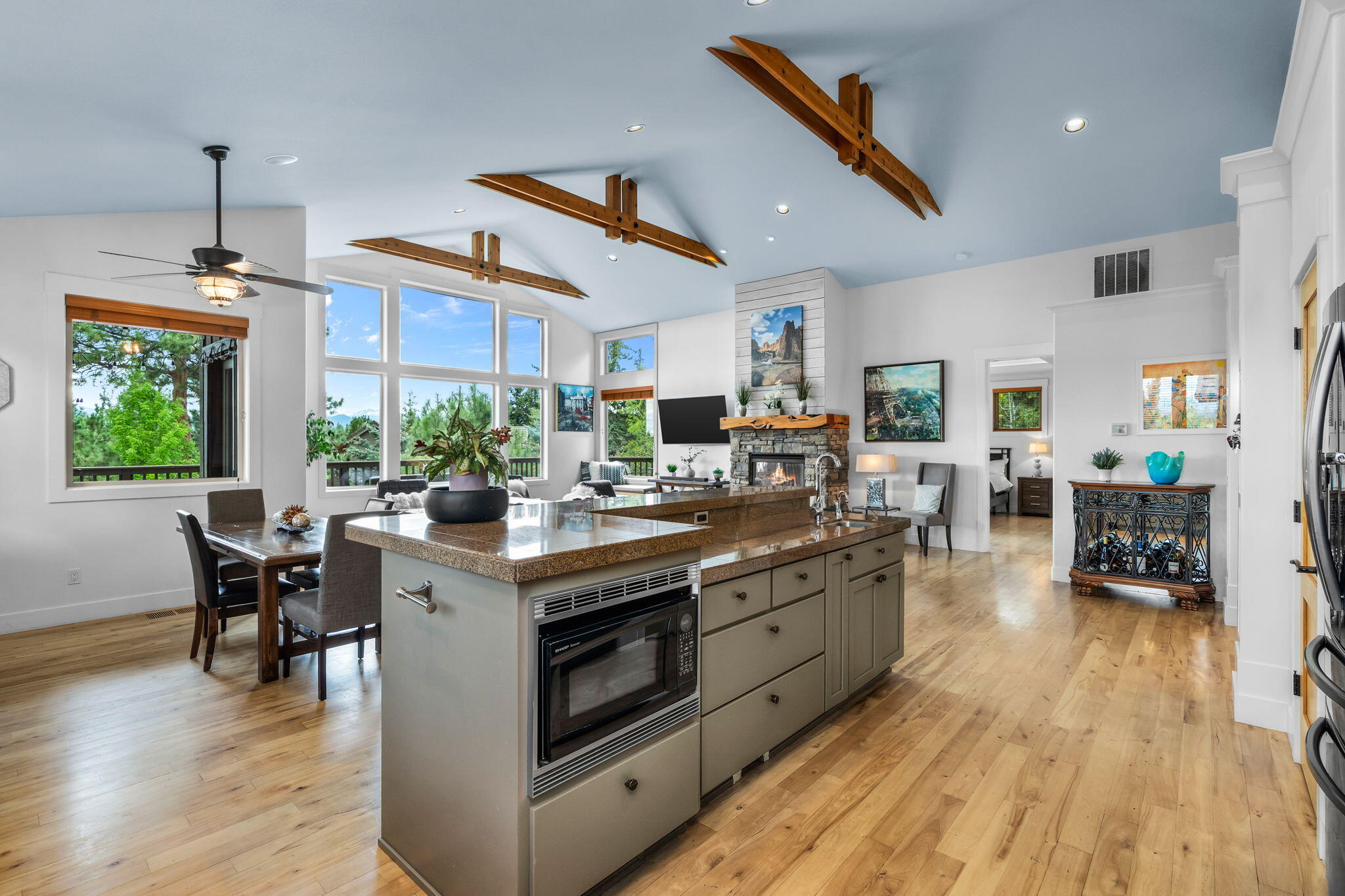 Skyliner Summit - Residential