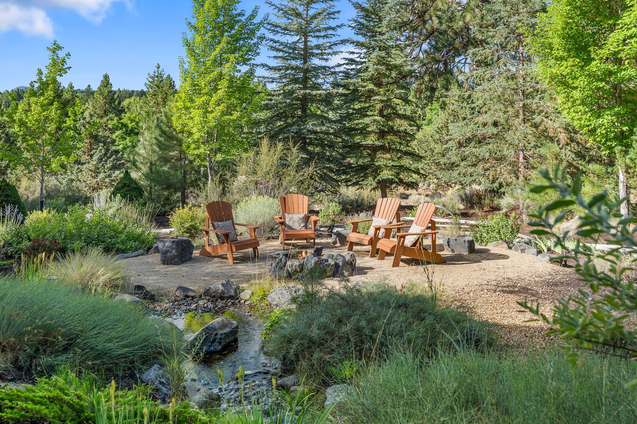 15 SW Quail Butte Place