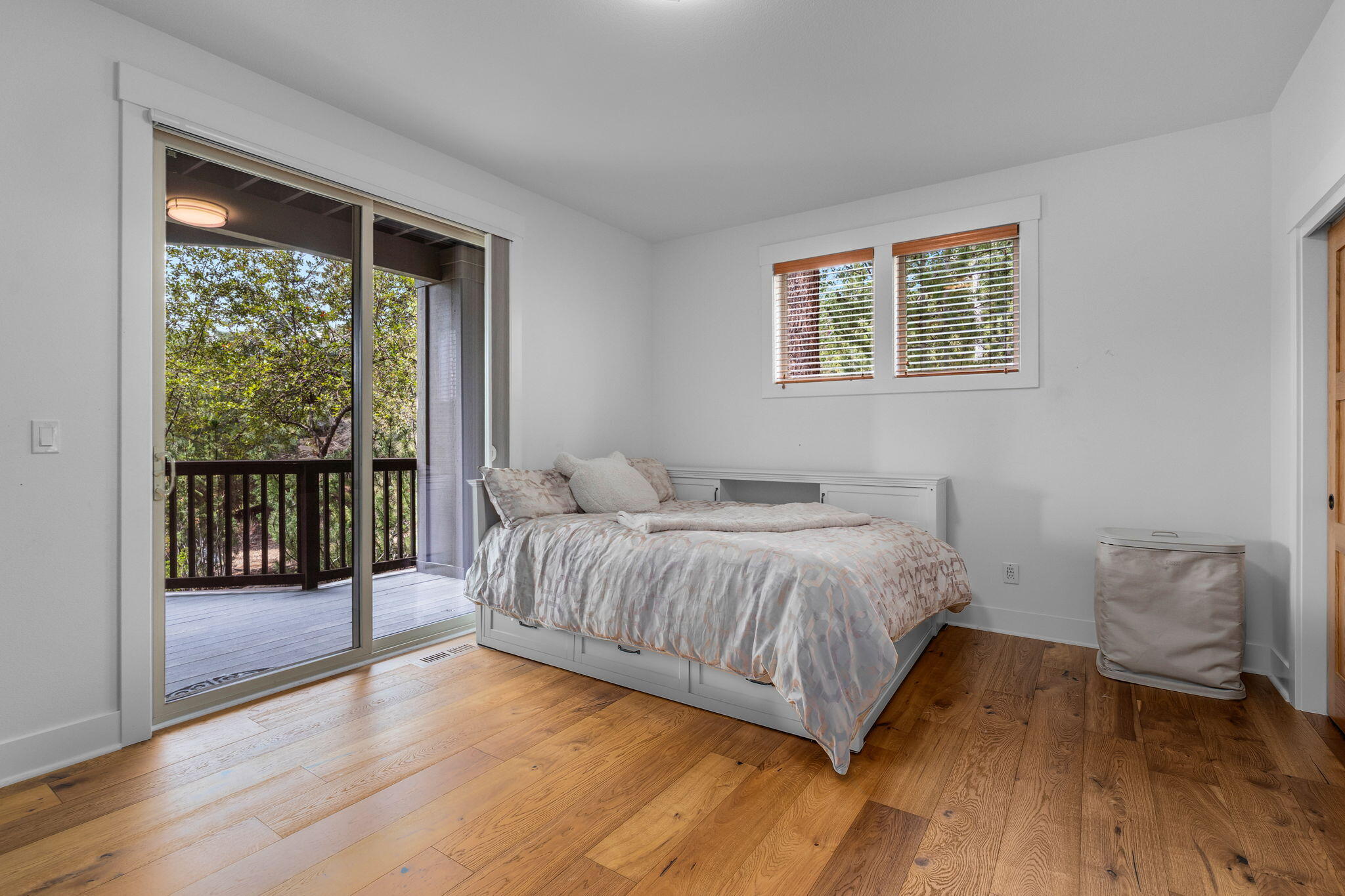 Skyliner Summit - Residential