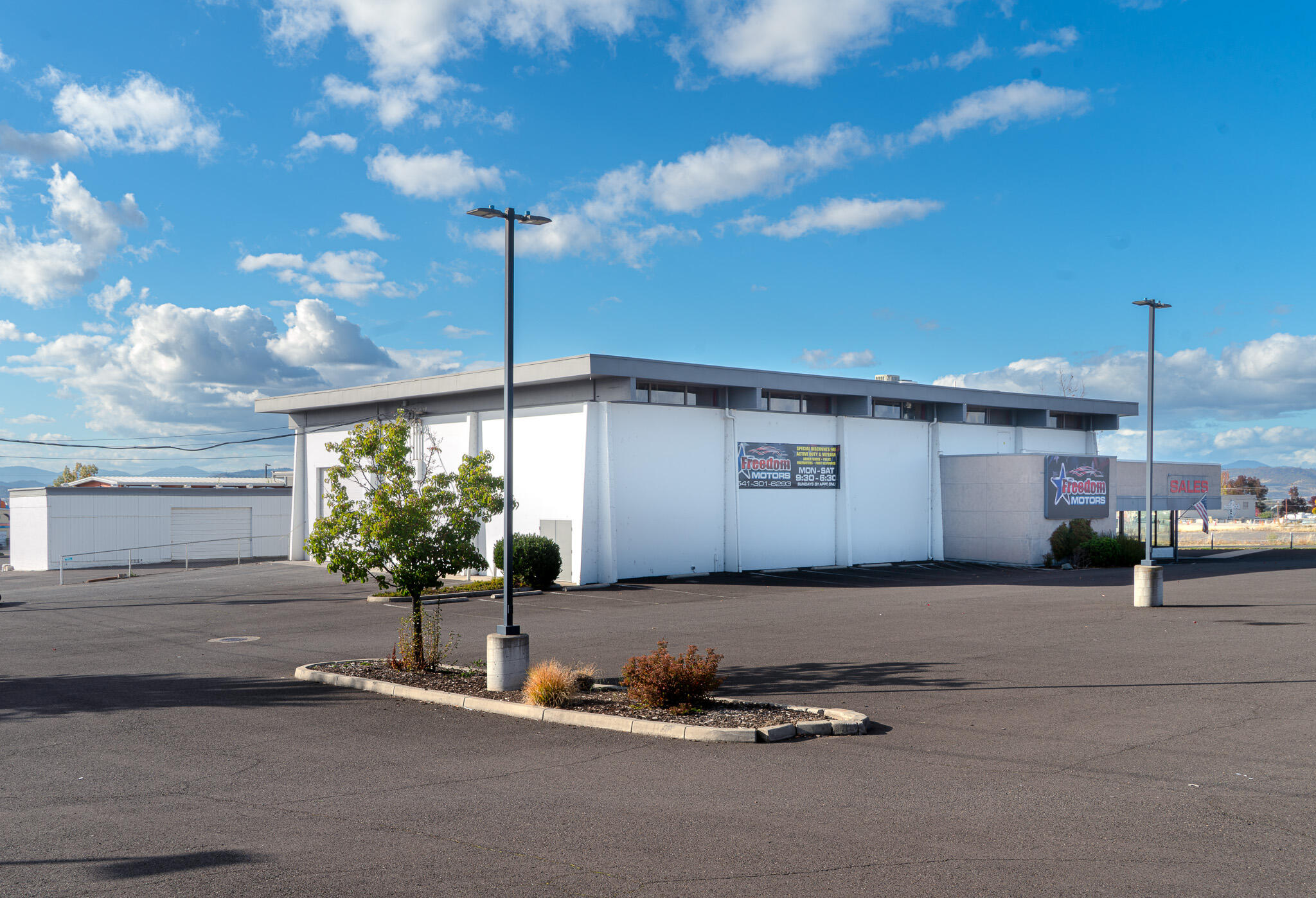 1492 Burl Crest Drive