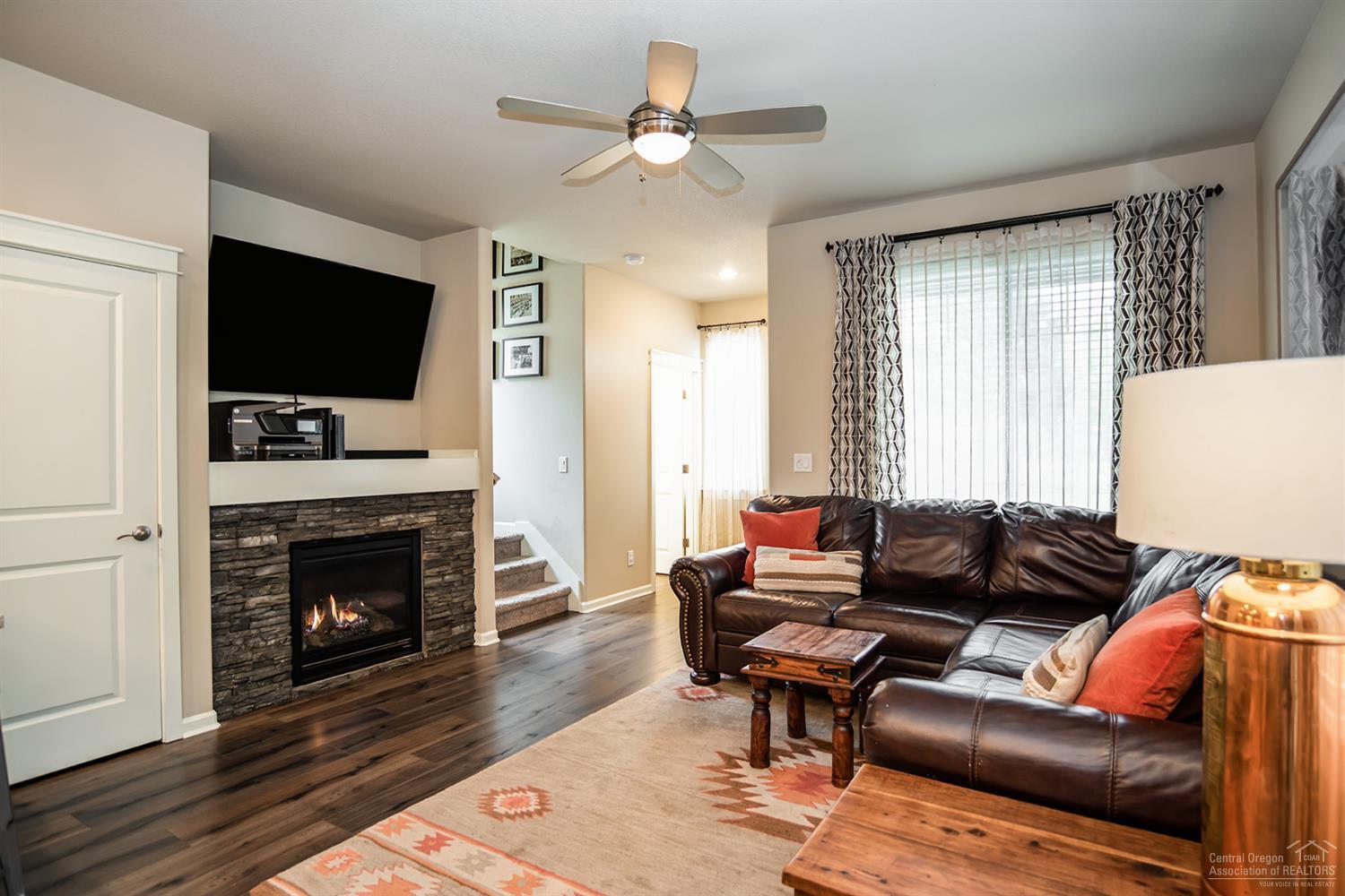 Lava Ridges - Residential