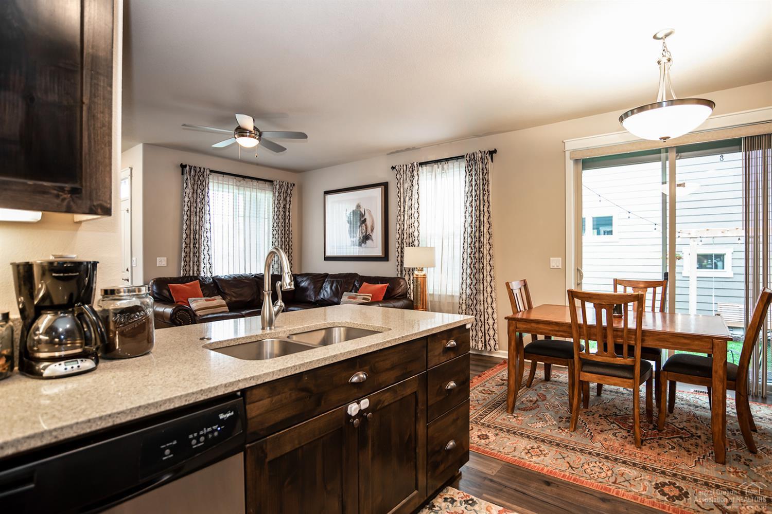 Lava Ridges - Residential