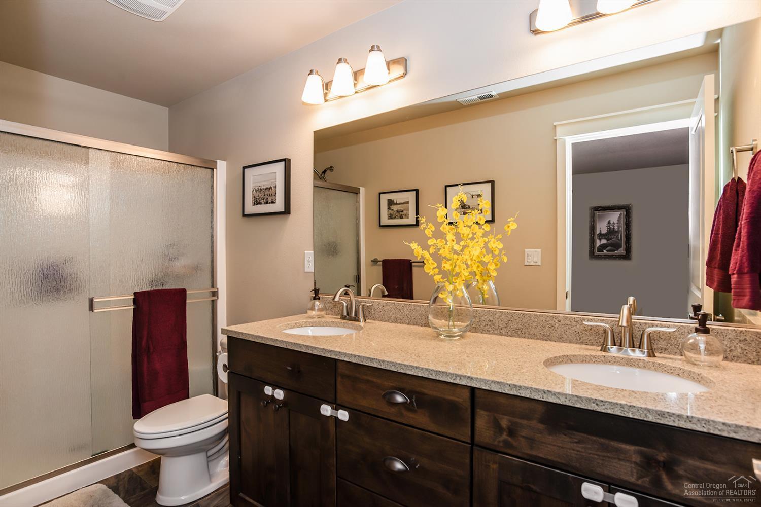 Lava Ridges - Residential