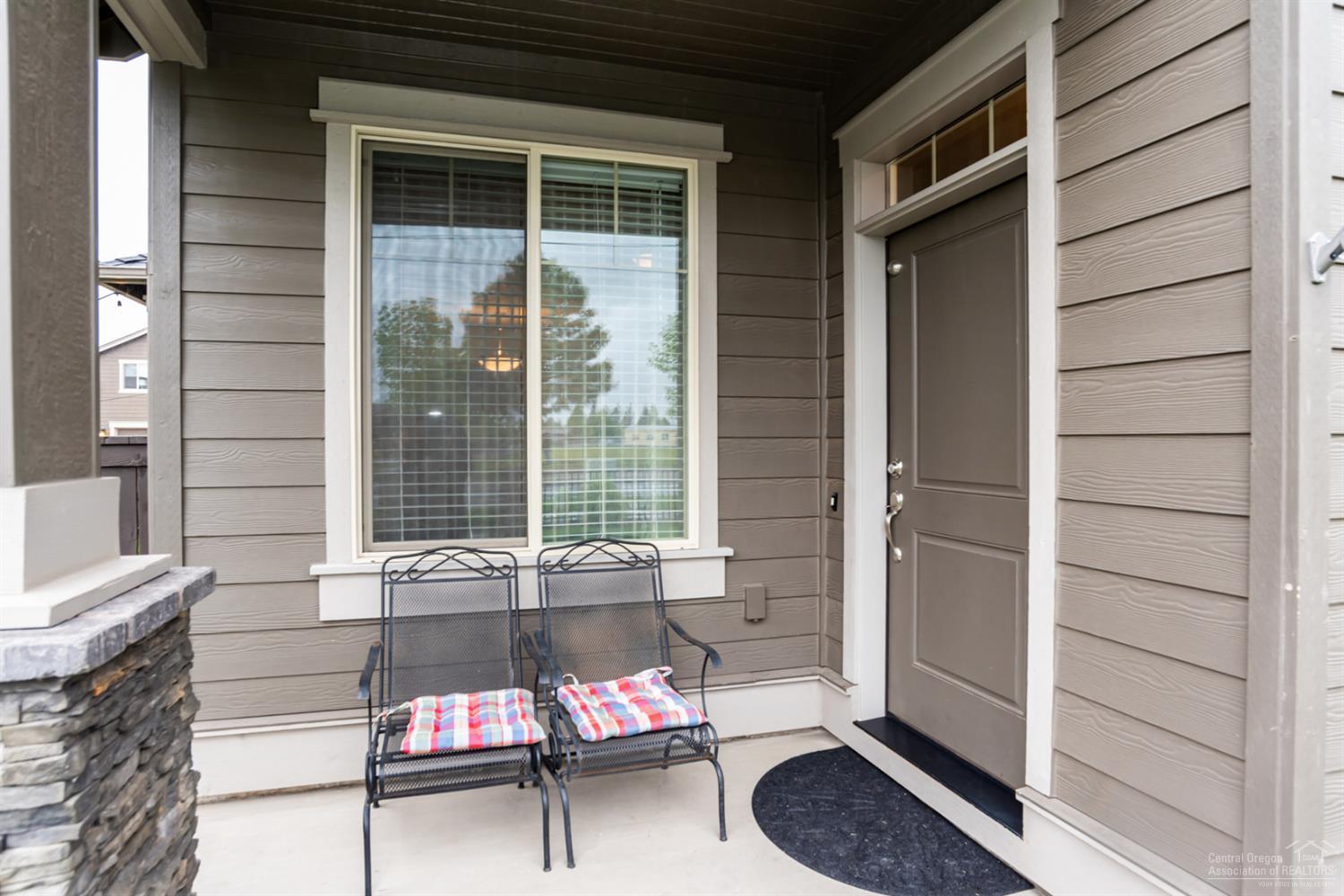 Lava Ridges - Residential