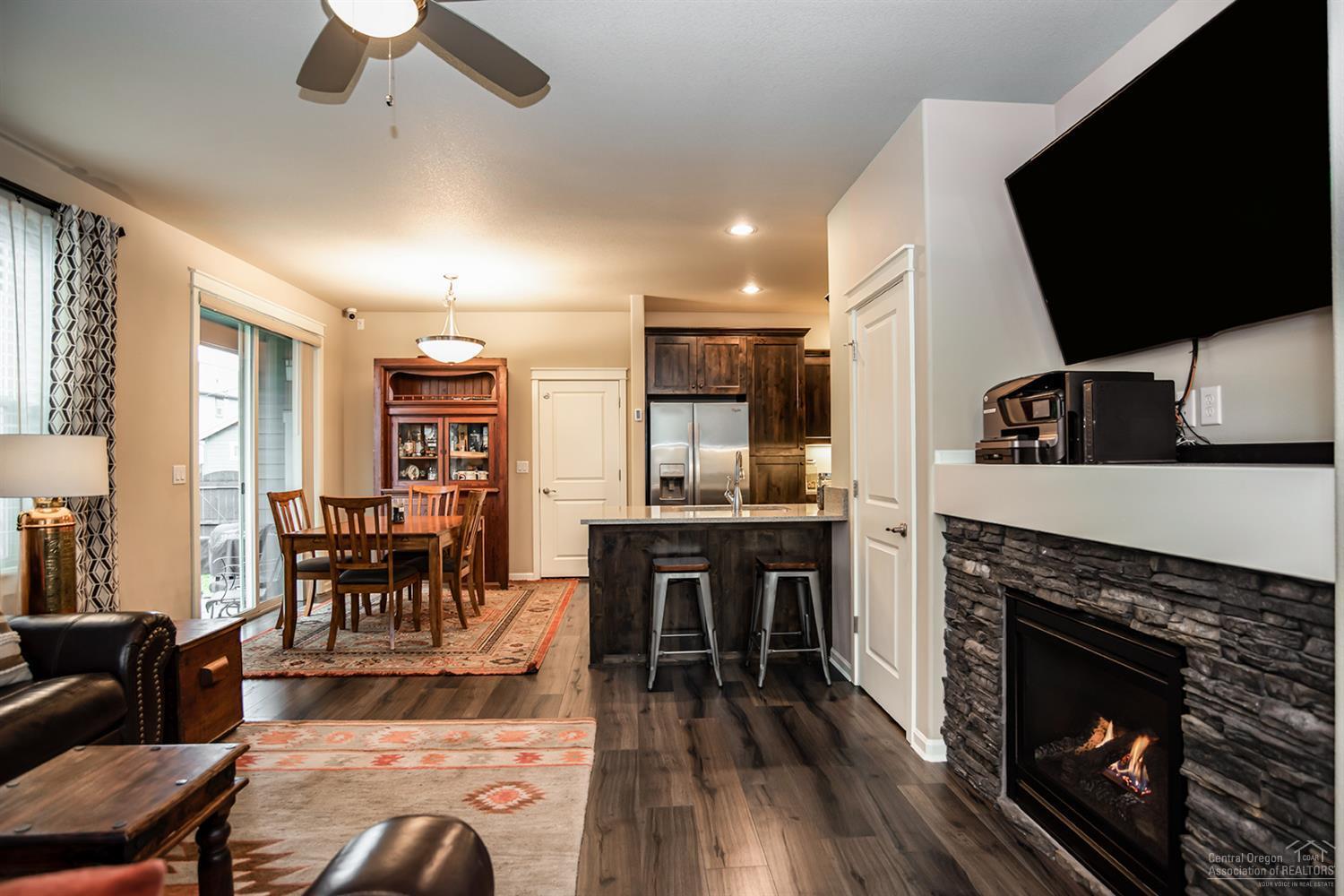 Lava Ridges - Residential