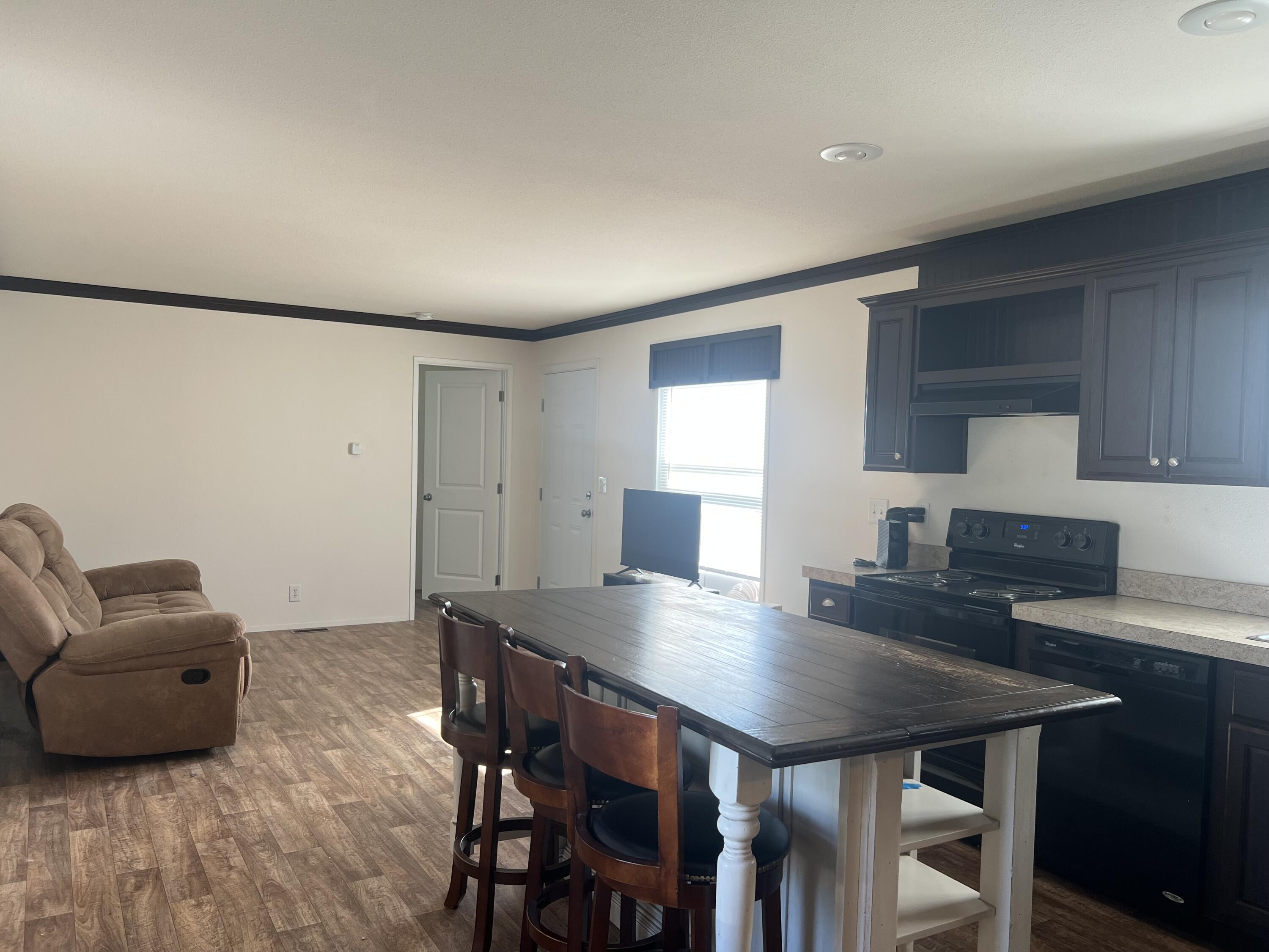 Round Lake Estates - Residential