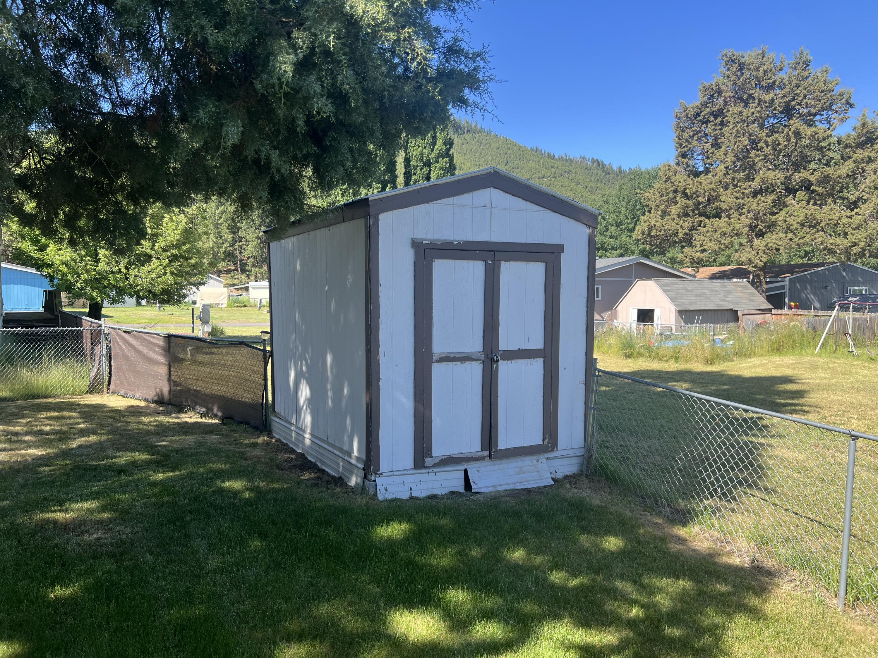 Round Lake Estates - Residential