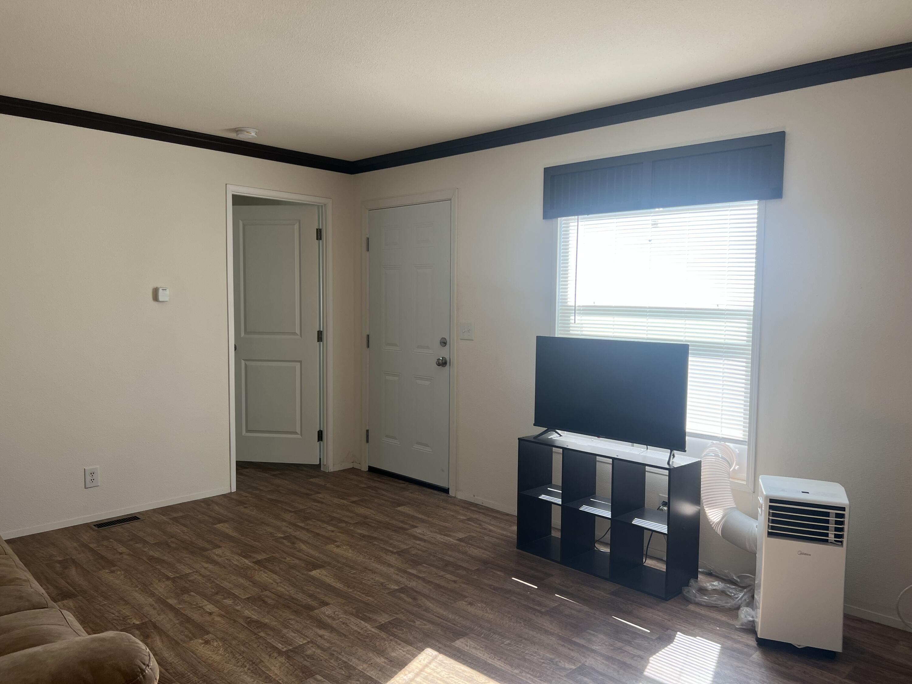 Round Lake Estates - Residential