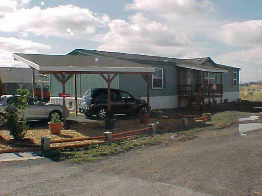 Lovely Triple Wide Manfactured Home I900 Sq Ft Open Floor Plan Two Decks Air Condinter I