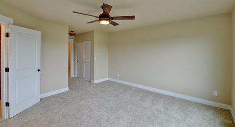 Tiny photo for 179 Skyhawk Drive, Eagle Point, OR 97524 (MLS # 220211725)
