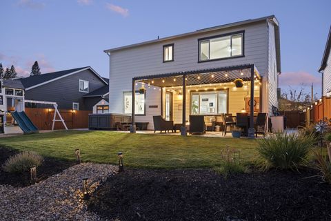 Tiny photo for 61394 Coachman Way, Bend, OR 97702 (MLS # 220213071)