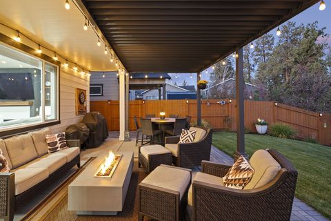 Tiny photo for 61394 Coachman Way, Bend, OR 97702 (MLS # 220213071)