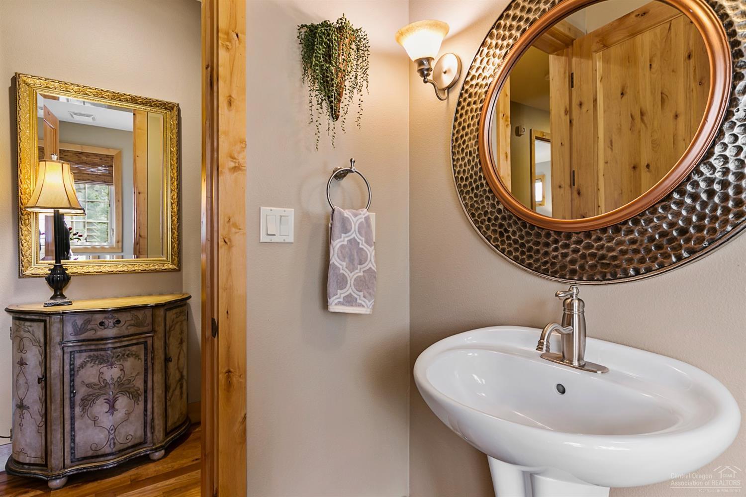 Skyliner Summit - Residential