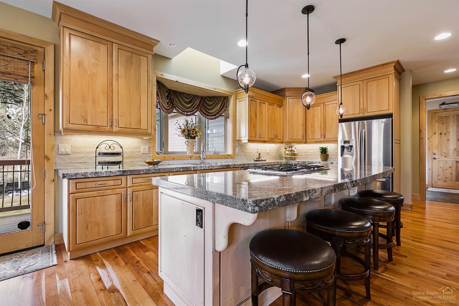 Skyliner Summit - Residential