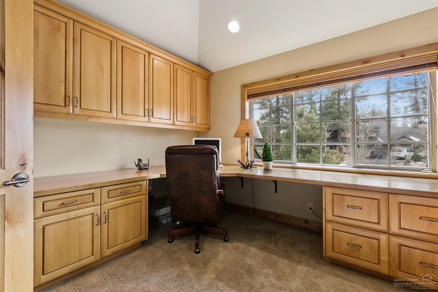 Skyliner Summit - Residential