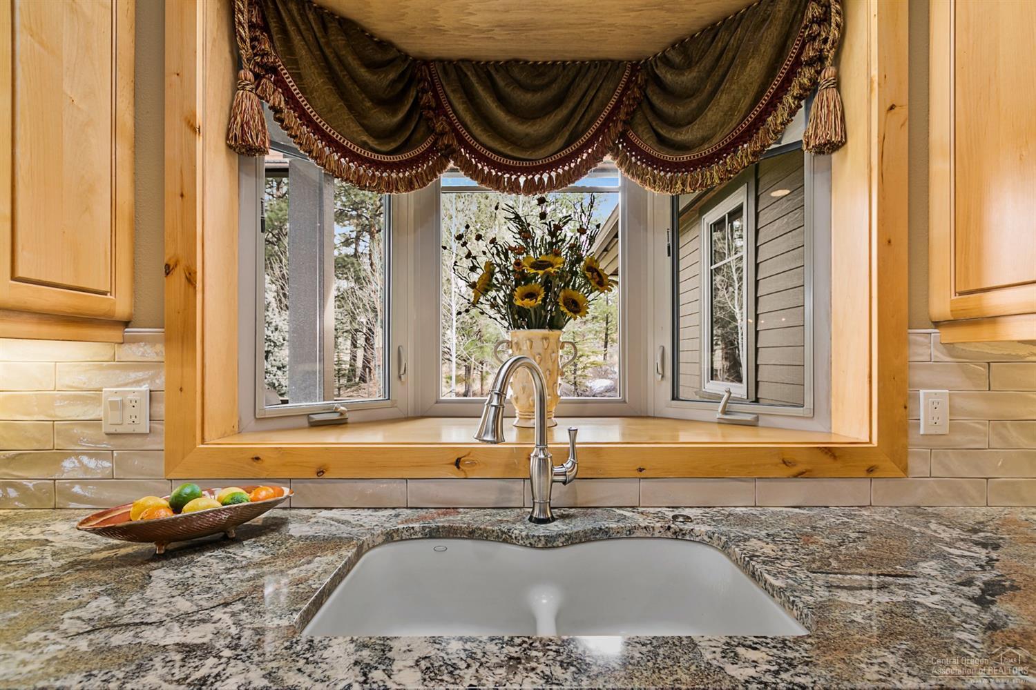 Skyliner Summit - Residential