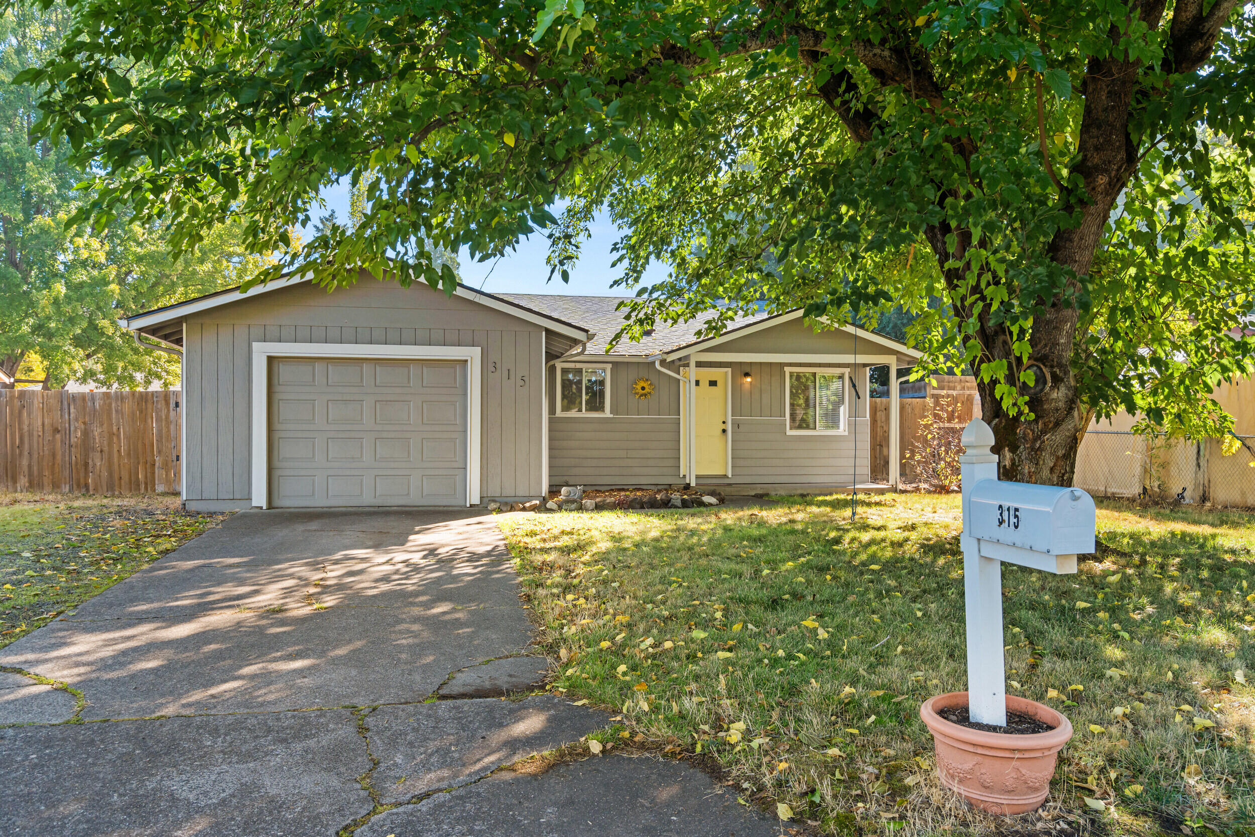 Youngs Addition To The City Of Eagle Point - Residential