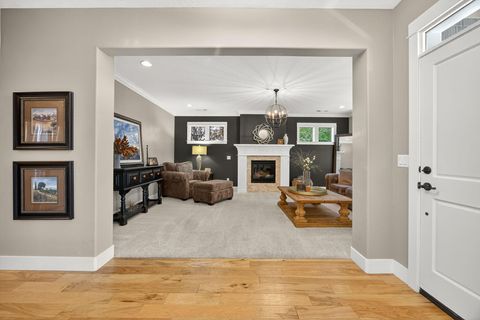 Tiny photo for 526 Stone Pointe Drive, Central Point, OR 97502 (MLS # 220211209)