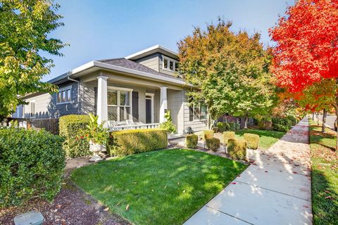 Tiny photo for 526 Stone Pointe Drive, Central Point, OR 97502 (MLS # 220211209)