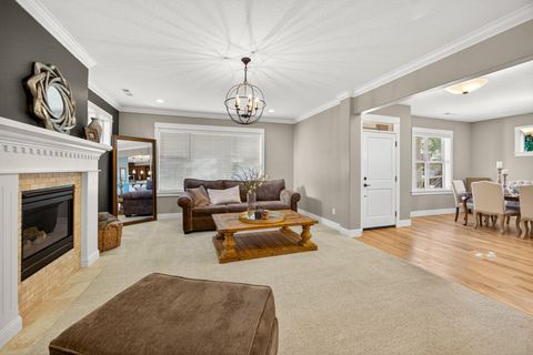 Tiny photo for 526 Stone Pointe Drive, Central Point, OR 97502 (MLS # 220211209)