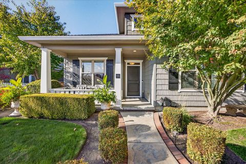 Tiny photo for 526 Stone Pointe Drive, Central Point, OR 97502 (MLS # 220211209)