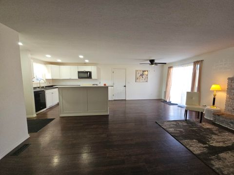 Tiny photo for 1973 Orinda Circle, Medford, OR 97504 (MLS # 220213966)