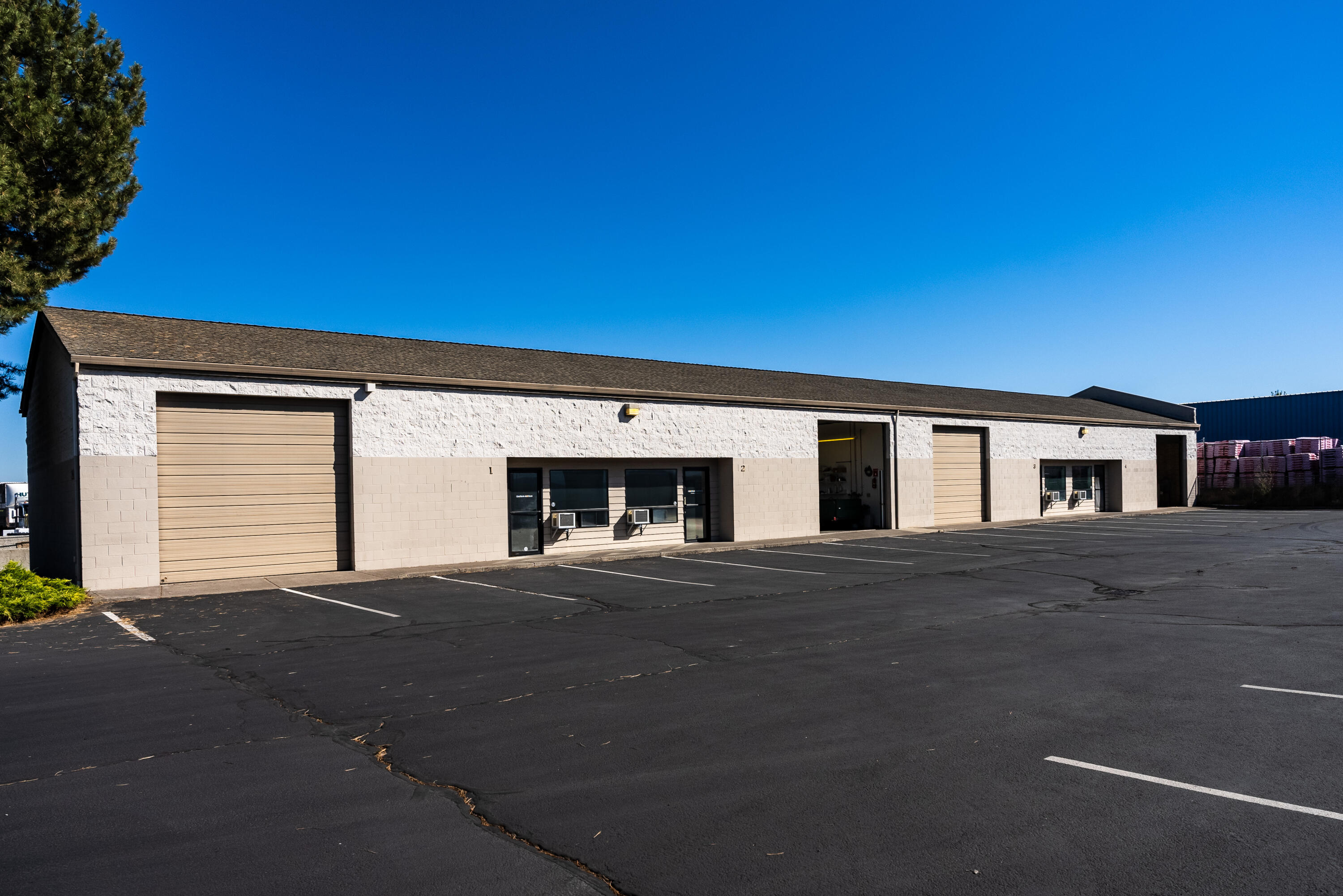 Eastside Bus+Ind Pk - Commercial Sale