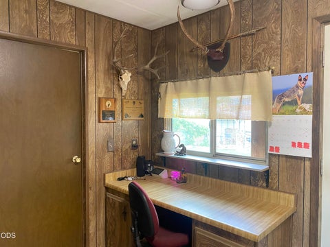 Tiny photo for 1059 Kane Street, Klamath Falls, OR 97603 (MLS # 220225922)