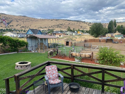 Tiny photo for 1059 Kane Street, Klamath Falls, OR 97603 (MLS # 220225922)