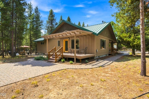 Tiny photo for 52216 Moose Road, La Pine, OR 97739 (MLS # 220228191)