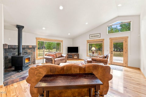 Tiny photo for 52216 Moose Road, La Pine, OR 97739 (MLS # 220228191)