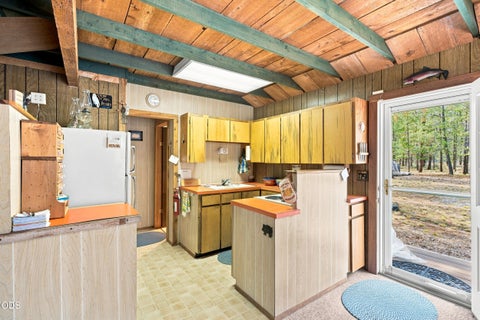 Tiny photo for 52216 Moose Road, La Pine, OR 97739 (MLS # 220228191)