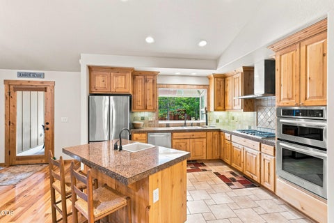 Tiny photo for 52216 Moose Road, La Pine, OR 97739 (MLS # 220228191)