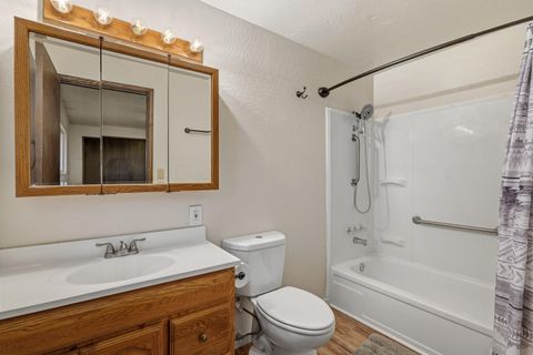Tiny photo for 7680 Upper Applegate Rd, Jacksonville, OR 97530 (MLS # 220220067)