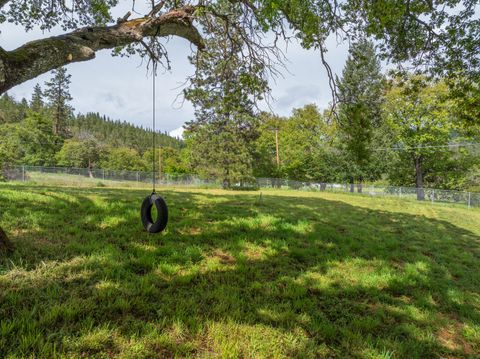 Tiny photo for 7680 Upper Applegate Rd, Jacksonville, OR 97530 (MLS # 220220067)