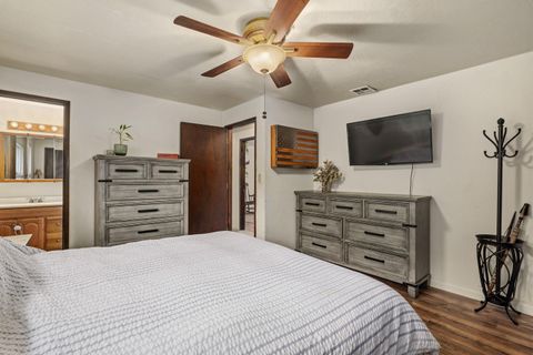 Tiny photo for 7680 Upper Applegate Rd, Jacksonville, OR 97530 (MLS # 220220067)