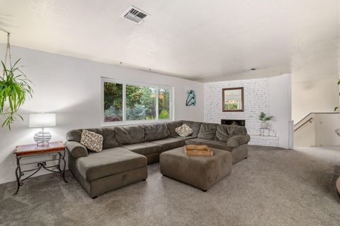 Tiny photo for 7680 Upper Applegate Rd, Jacksonville, OR 97530 (MLS # 220220067)