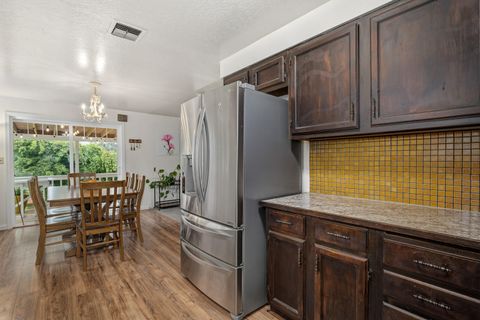 Tiny photo for 7680 Upper Applegate Rd, Jacksonville, OR 97530 (MLS # 220220067)