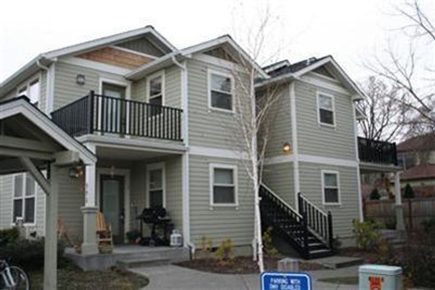Rare opportunity for an Ashland investment- newer 2006-built, 2,506 square foot four-plex units with 2-2 bedroom, 2 bath units and 2-1 bedroom, 1 bath units, oak and tile kitchen with full appliance package, individual heat/cool units in each room, laundry with stacked washer/dryers, assigned parking, bike racks and common open space in a nice location near downtown Ashland. Good rents.