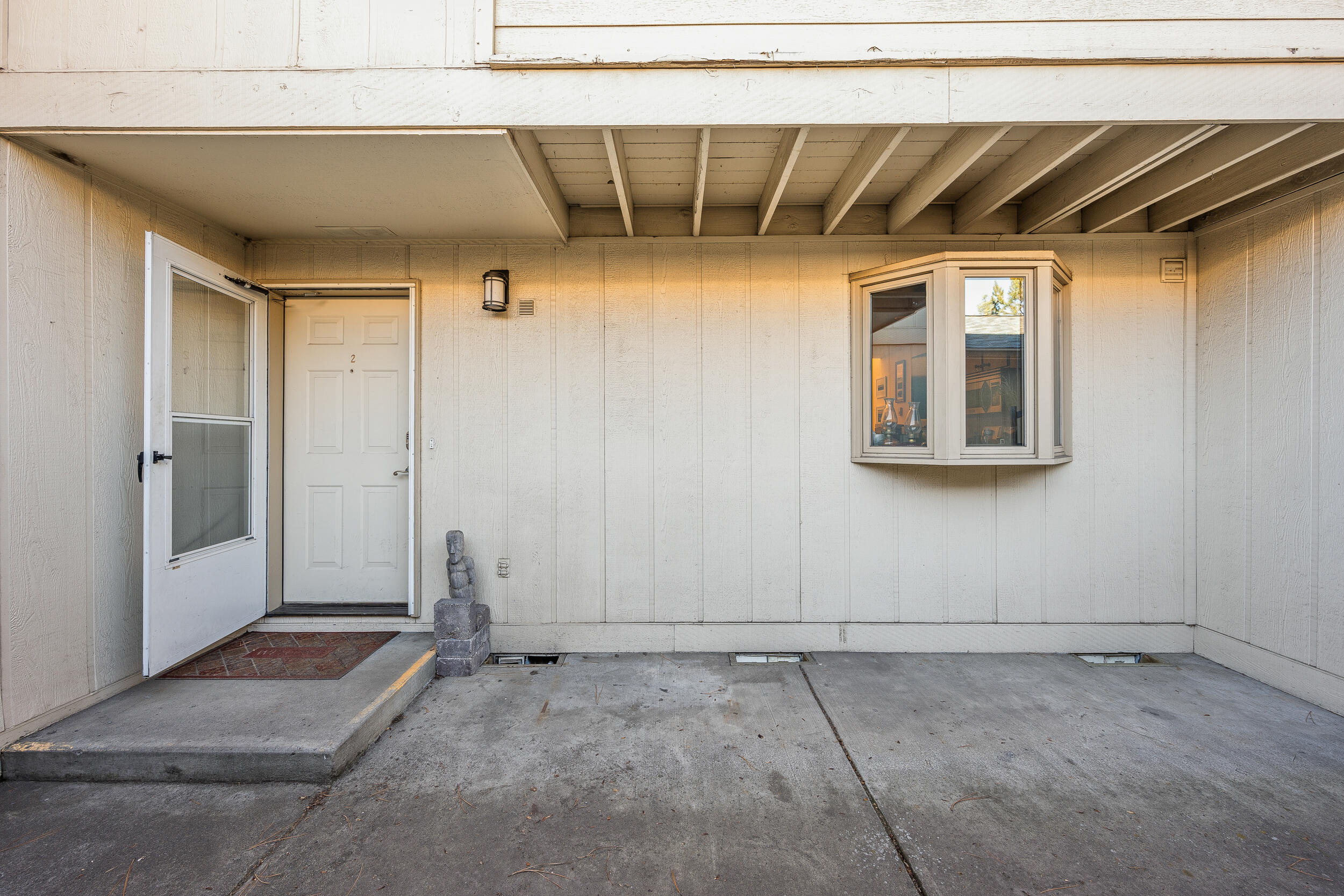 1050 NE Butler Market Road APT 2