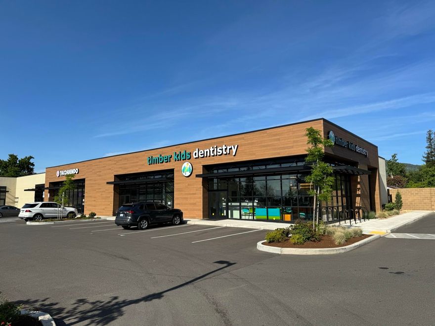 Brand new, state of the art retail strip building in fantastic East Medford location.  Located on the high traffic intersection of McAndrews & Springbrook Road, and in close proximity to many residential rooftops.  Excellent location for a wide variety of businesses including medical, insurance, tax prep, spa, barber, beauty salon and more! Current tenants include Timber Kids Dentistry and TacoRiendo. Come be a part of one of the most dynamic new retail environments in town! Contact Listing Broker for additional details. $2.00/sf/month, NNN-interior spaces; $2.25/sf/month, NNN-end cap; $1.90/sf/month, NNN-corner space.