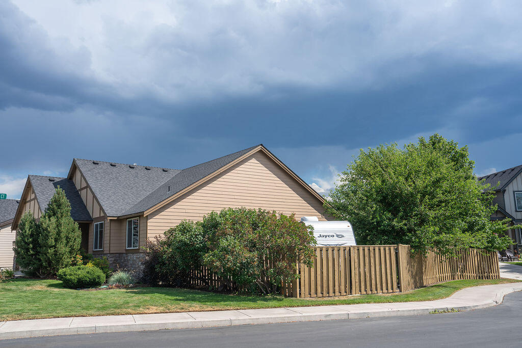2943 SW 50th Street